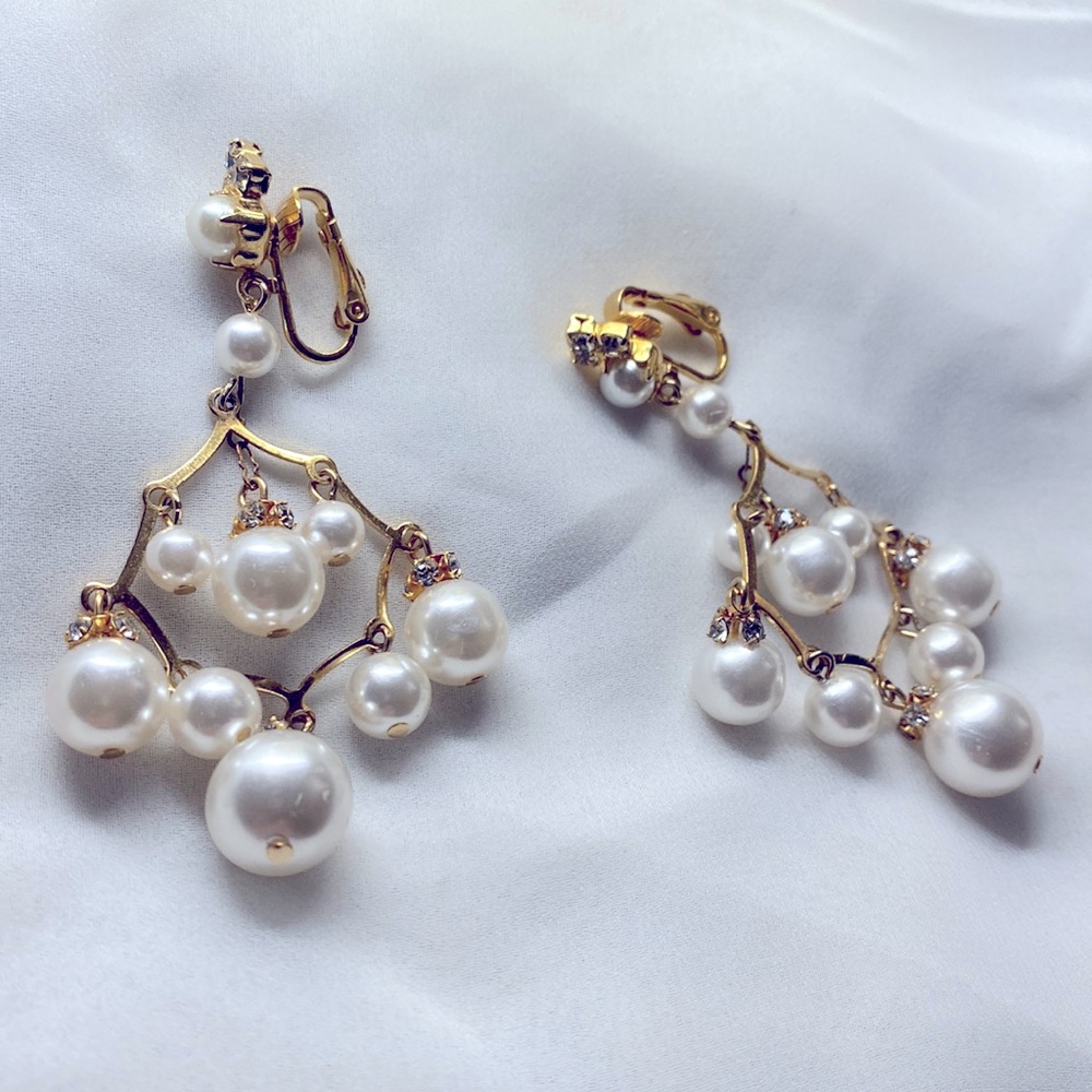 Elegant Faux Pearl, No Piercing, Snap Closure Earrings